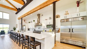 Rumah (5 Bedrooms) | Interior