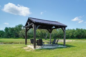 House (3 Bedrooms) | Interior - Texas Ranch Retreat: Swim On-site (D'Hanis)