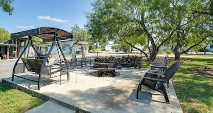 Legacy Ranch Escape: Game Room & Lake Access