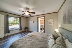 House (3 Bedrooms) | Interior - Pet-friendly Hill Country Hideaway w/ Deck (D'Hanis)