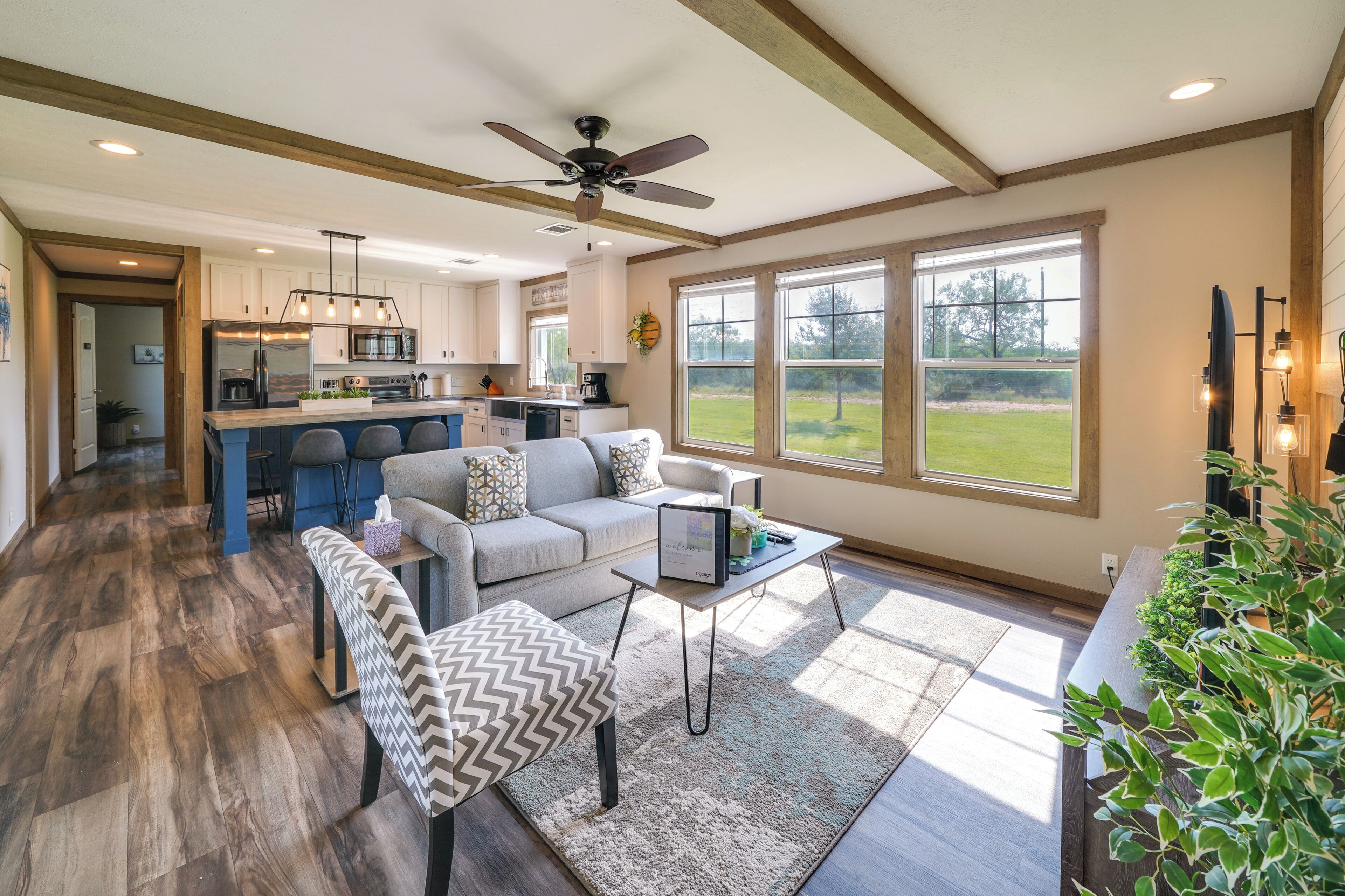 House (3 Bedrooms) | Interior
