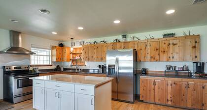 Texas Nature Escape: Lake & Game Room Access