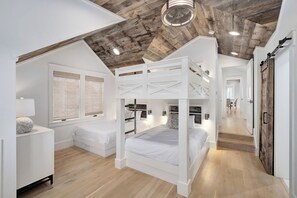5 bedrooms, iron/ironing board, travel cot, Internet