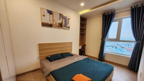 Apartemen Deluks, pemandangan kota
