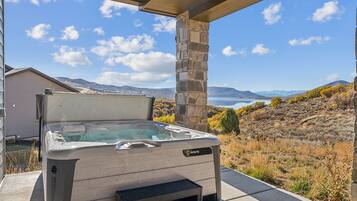 Rumah | Bathtub spa pribadi