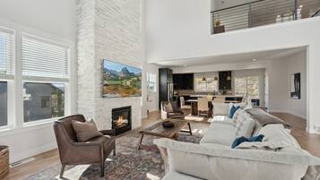 Casa | Área de sala de estar | Televisión de pantalla plana de 40 pulgadas con canales por cable