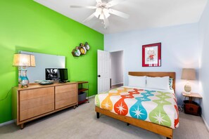 3 bedrooms, desk, iron/ironing board, free WiFi