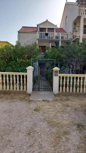 House | Exterior - Studio Apartment With sea View (Komiza)