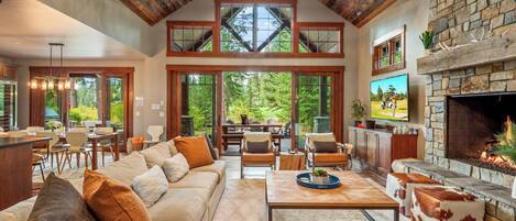 Smart TV, fireplace, video games, table tennis