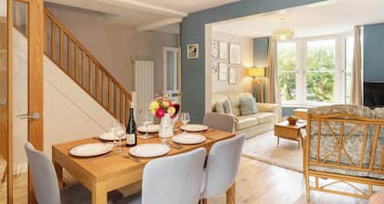 Host & Stay | Clearmount Cottage