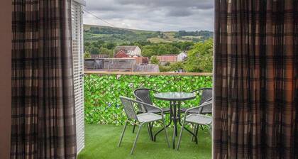 Modern 3 Bed Flat Balloch