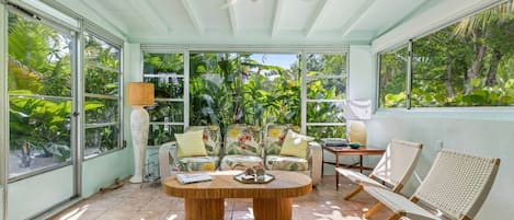 TV connectée, livres, imprimantes