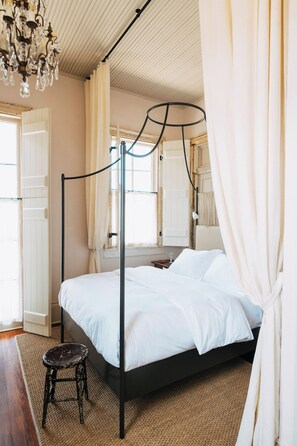 4 chambres, fer et planche à repasser, Wi-Fi, draps fournis