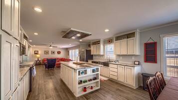 Rumah, 3 kamar tidur | Interior