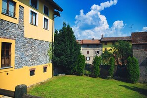 Exterior - Historic farmhouse with private courtyard - Robin's Nest, Paruzzaro (paruzzaro)
