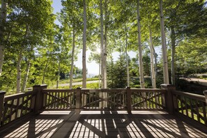 Property grounds - Luxury New Remodel Home by InvitedHome | Hot Tub, Pool Table, Office, Gym (Edwards)