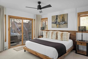 5 bedrooms, iron/ironing board, free WiFi, bed sheets - New Modern Townhome by InvitedHome | Deck, BBQ, Hot Tub, Walk to Village (Beaver Creek)