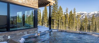 Big Sky Vacation Rentals: Beehive Basin Vista