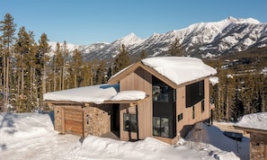 Exterior - Big Sky Vacation Rentals: Beehive Basin Vista (Big Sky)