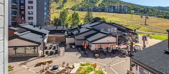 Ski-In/Ski-Out 2-Bdrm at Torian Plum!