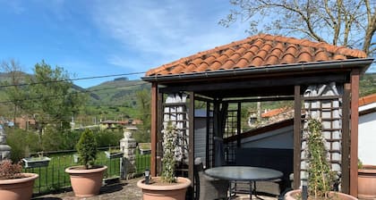 La Casa de Mica (3 room house)
