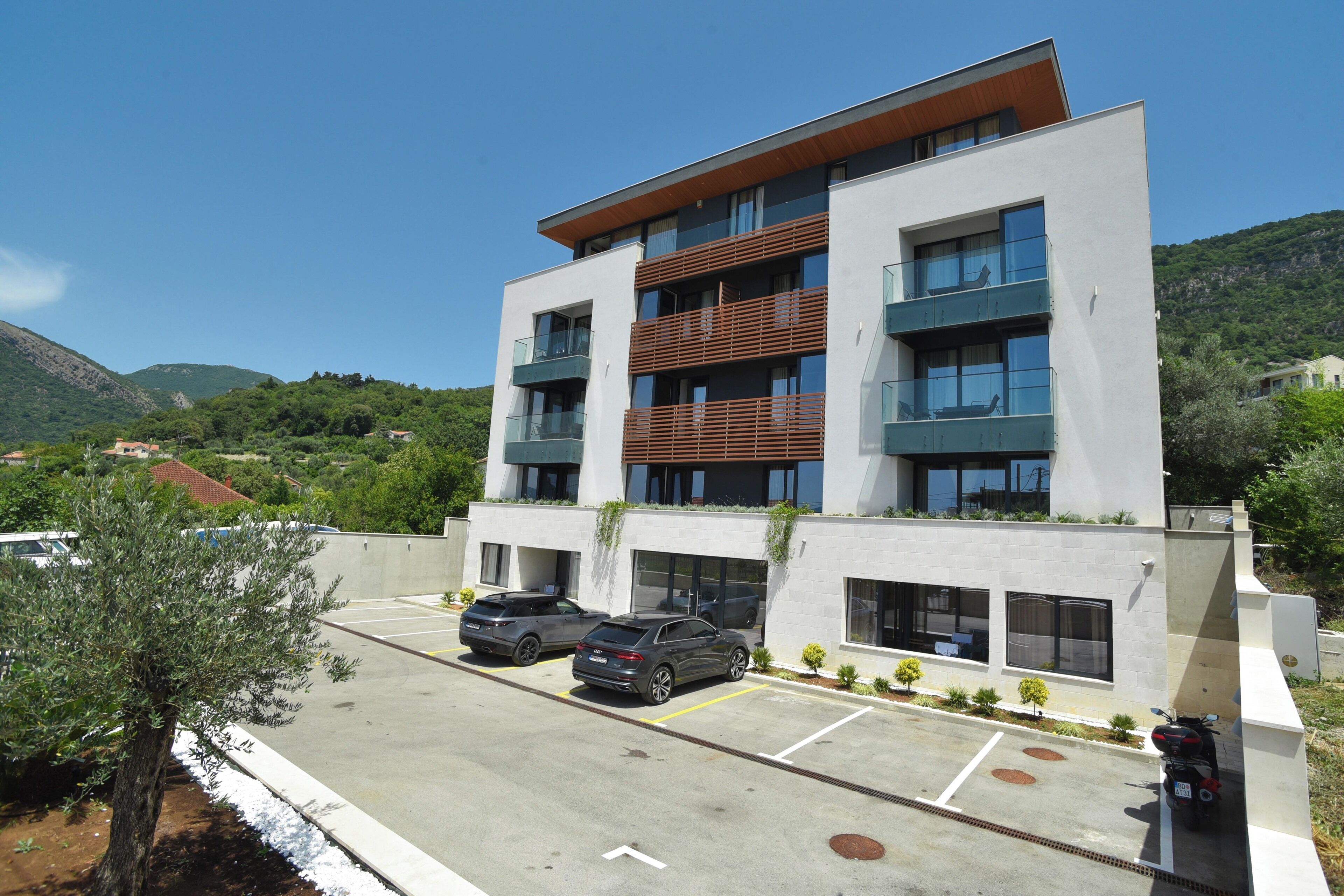 المنشأة من الخارج