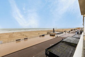 Beach - 3 bedroom accommodation in Koksijde (Koksijde)