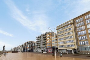 Exterior - 3 bedroom accommodation in Koksijde (Koksijde)