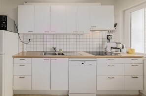 MikrovÄgsugn, spishÀll och kaffe- och tebryggare