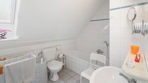 Unclassified image, 2 of 11, button - 3 bedroom accommodation in Nieuwpoort (Nieuwpoort)