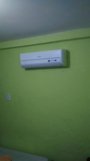 Economy Double Room | Soundproofing - pousada so alegria (Fortaleza)