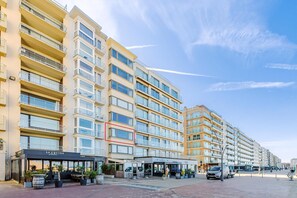 Exterior - 3 bedroom accommodation in Oostduinkerke (Oostduinkerke)