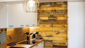 Fridge, microwave, oven, stovetop - 2 bedroom accommodation in Koksijde (Koksijde)