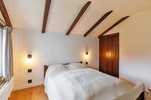 3 quartos, ferros/tábuas de passar roupa, Wi-Fi