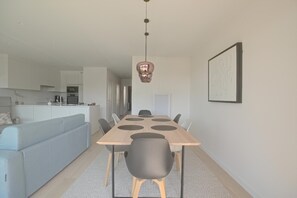 Dining - EDEN BEACH VI, A60 + G (Oostduinkerke)