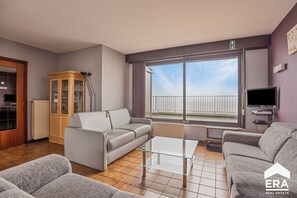 Living area - 2 bedroom accommodation in Koksijde (Koksijde)