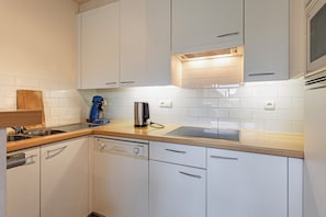 Four, plaque de cuisson, grille-pain