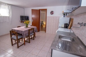 Private kitchen - Apartment Zvone (Supetar)