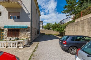 Building design - Apartments Ana (Crikvenica)