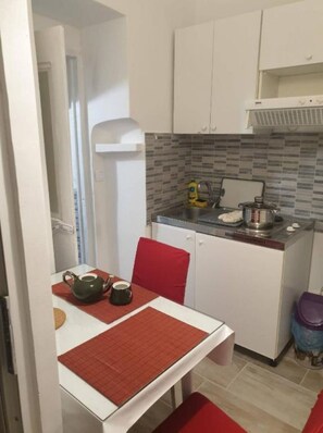 Private kitchen - Apartments Iva (Split)