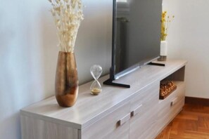 Interior - Domus Arvali - 73sqm Family Apartment with Terrace in Rome (Roma)