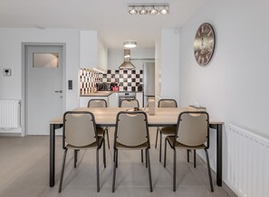 Dining - 2 bedroom accommodation in Oostduinkerke (Oostduinkerke)