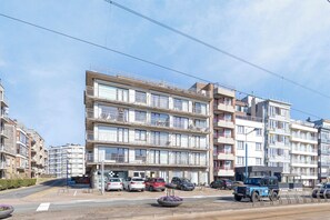 Exterior - 2 bedroom accommodation in Koksijde (Koksijde)