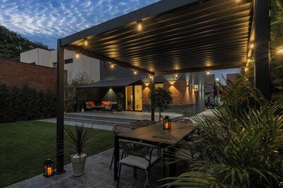 New Villa next to the forest and Therme SPA