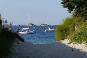 Ubicación cercana a la playa