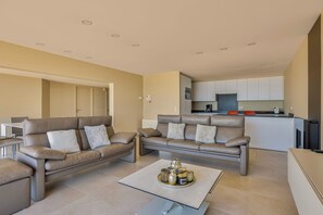 TV - 2 bedroom accommodation in Nieuwpoort (Nieuwpoort)