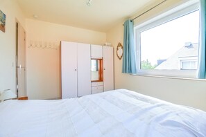 2 bedrooms