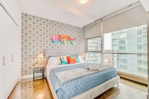 Apartment | 2 bedrooms, Internet - Luxury Condo With City Views Near Stampede Park (Calgary)