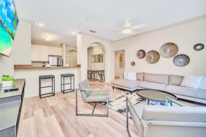 公寓 | 2 間臥室、網路服務