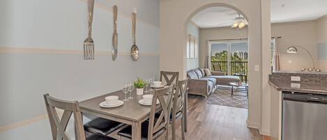 公寓 | 3 間臥室、網路服務